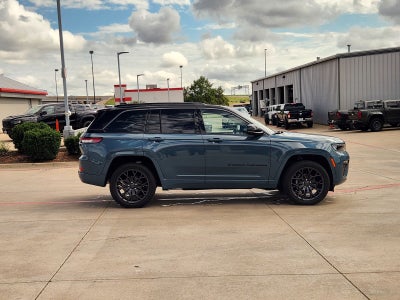 2026 Jeep Grand Cherokee GRAND CHEROKEE SUMMIT 4X4