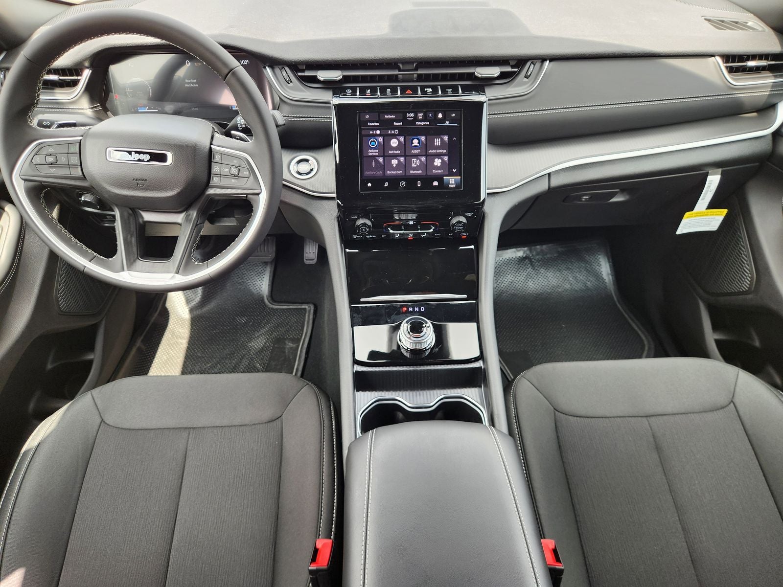 2026 Jeep Grand Cherokee GRAND CHEROKEE L LAREDO 4X2