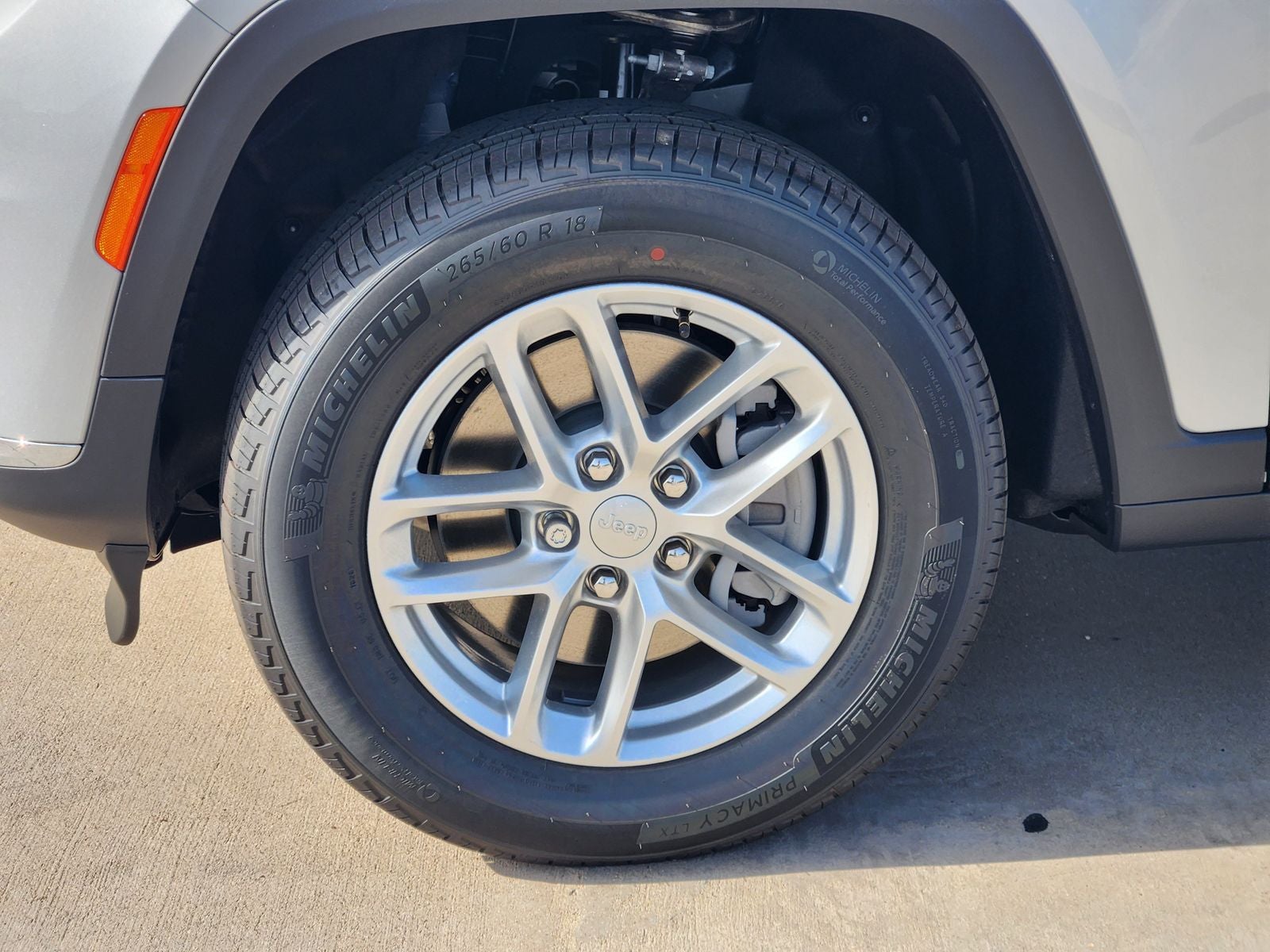 2026 Jeep Grand Cherokee GRAND CHEROKEE L LAREDO X 4X2