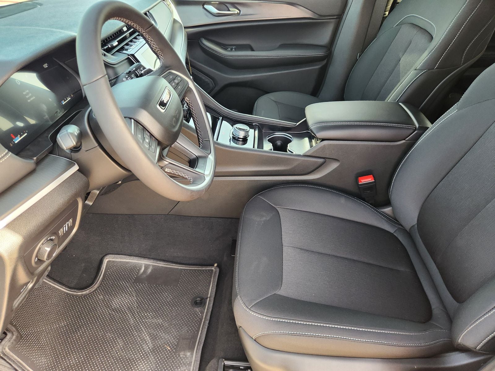 2026 Jeep Grand Cherokee GRAND CHEROKEE L LAREDO X 4X2