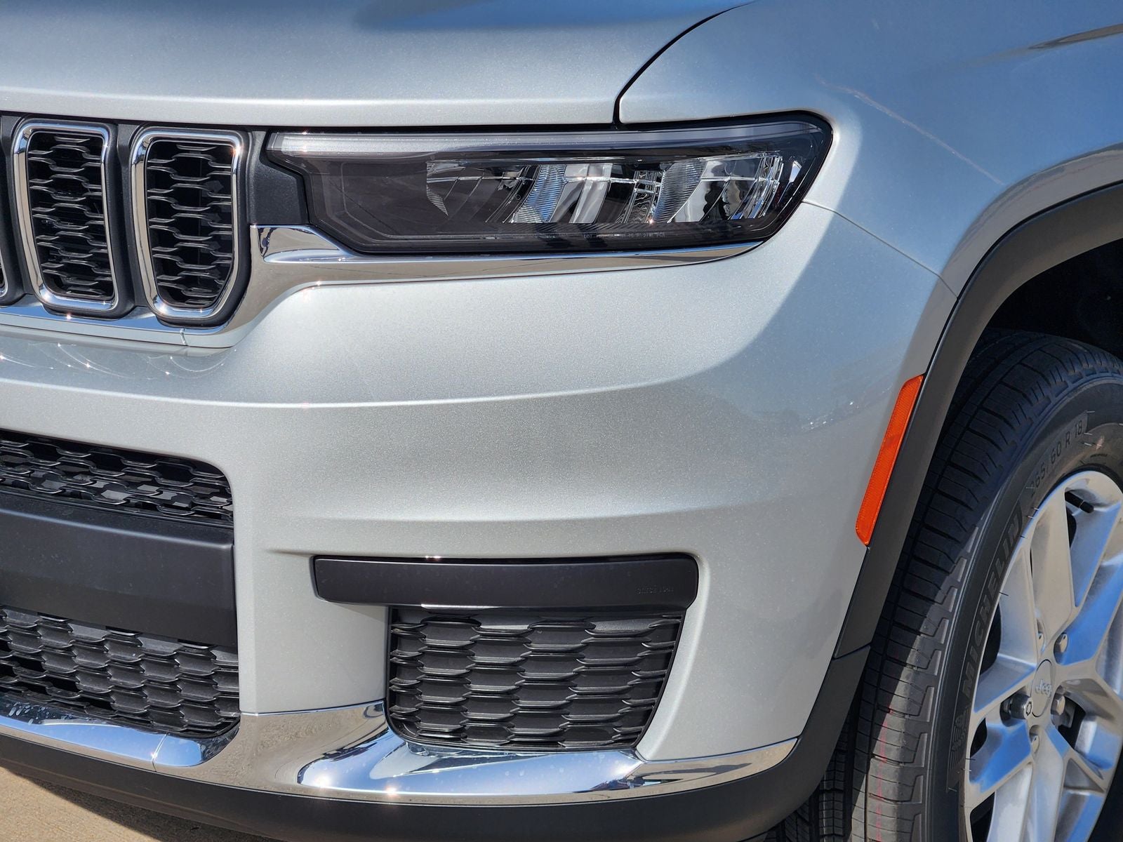 2026 Jeep Grand Cherokee GRAND CHEROKEE L LAREDO X 4X2