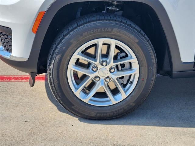 2026 Jeep Grand Cherokee GRAND CHEROKEE L LAREDO X 4X2