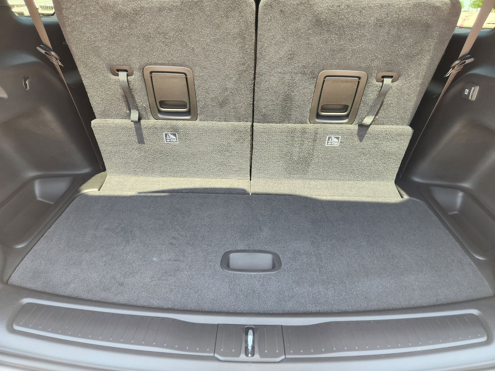2026 Jeep Grand Cherokee GRAND CHEROKEE L LAREDO ALTITUDE 4X2