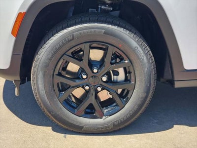 2026 Jeep Grand Cherokee GRAND CHEROKEE L LAREDO ALTITUDE 4X2