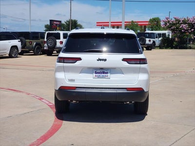 2026 Jeep Grand Cherokee GRAND CHEROKEE L LAREDO ALTITUDE 4X2