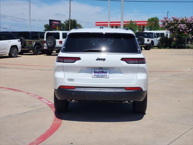 2026 Jeep Grand Cherokee GRAND CHEROKEE L LAREDO ALTITUDE 4X2