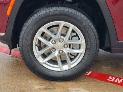2025 Jeep Grand Cherokee GRAND CHEROKEE L LAREDO X 4X4