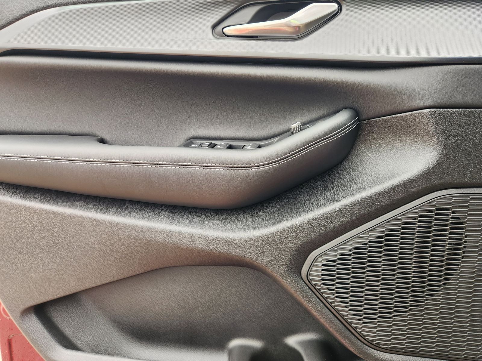 2025 Jeep Grand Cherokee GRAND CHEROKEE L LAREDO X 4X4