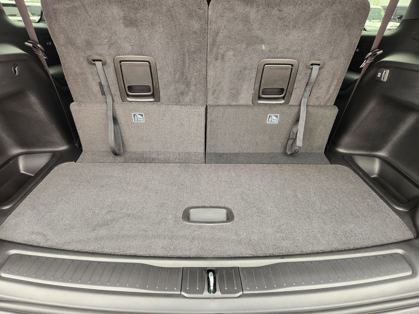 2025 Jeep Grand Cherokee GRAND CHEROKEE L LAREDO X 4X4