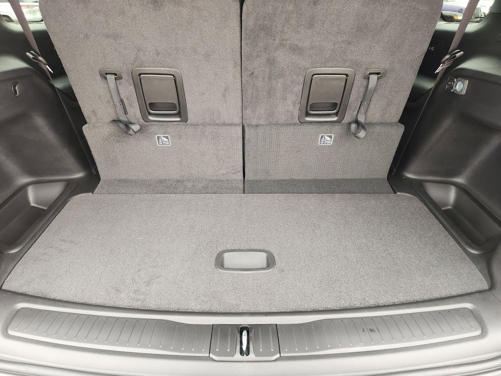 2025 Jeep Grand Cherokee GRAND CHEROKEE L LAREDO X 4X4