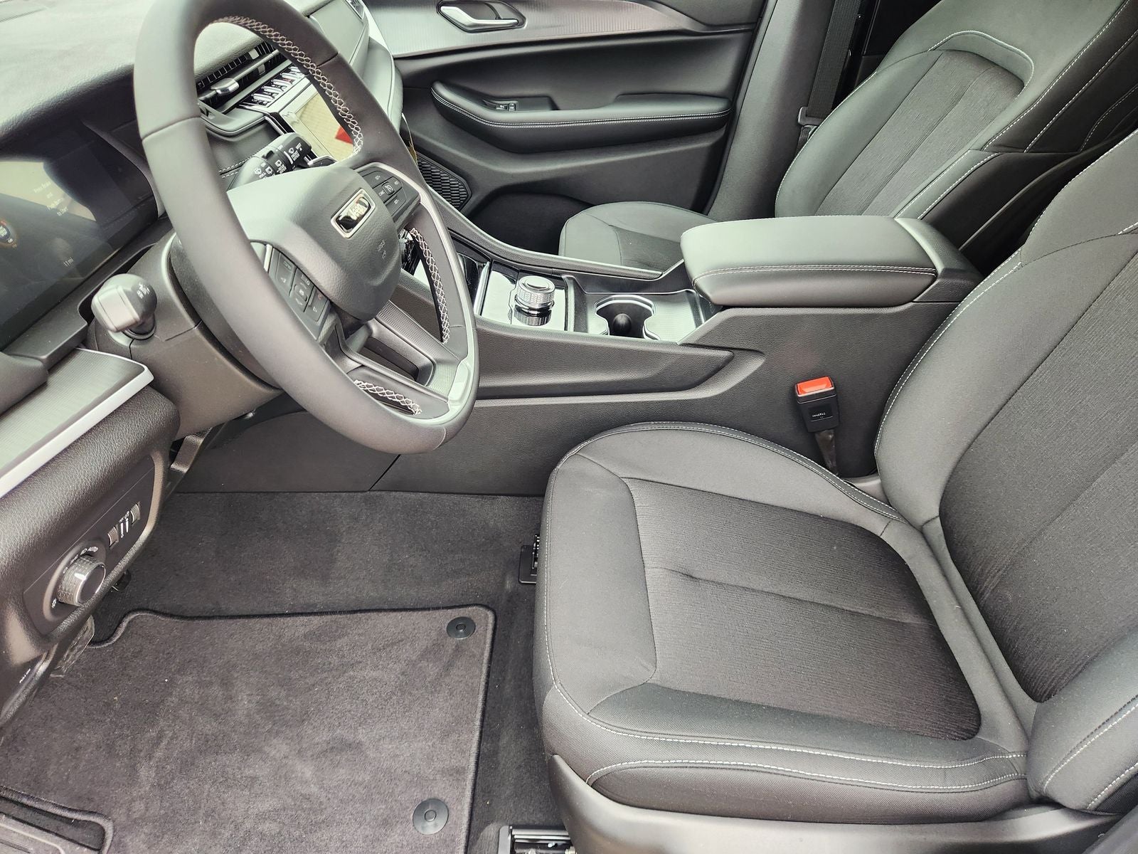 2025 Jeep Grand Cherokee GRAND CHEROKEE L LAREDO X 4X4