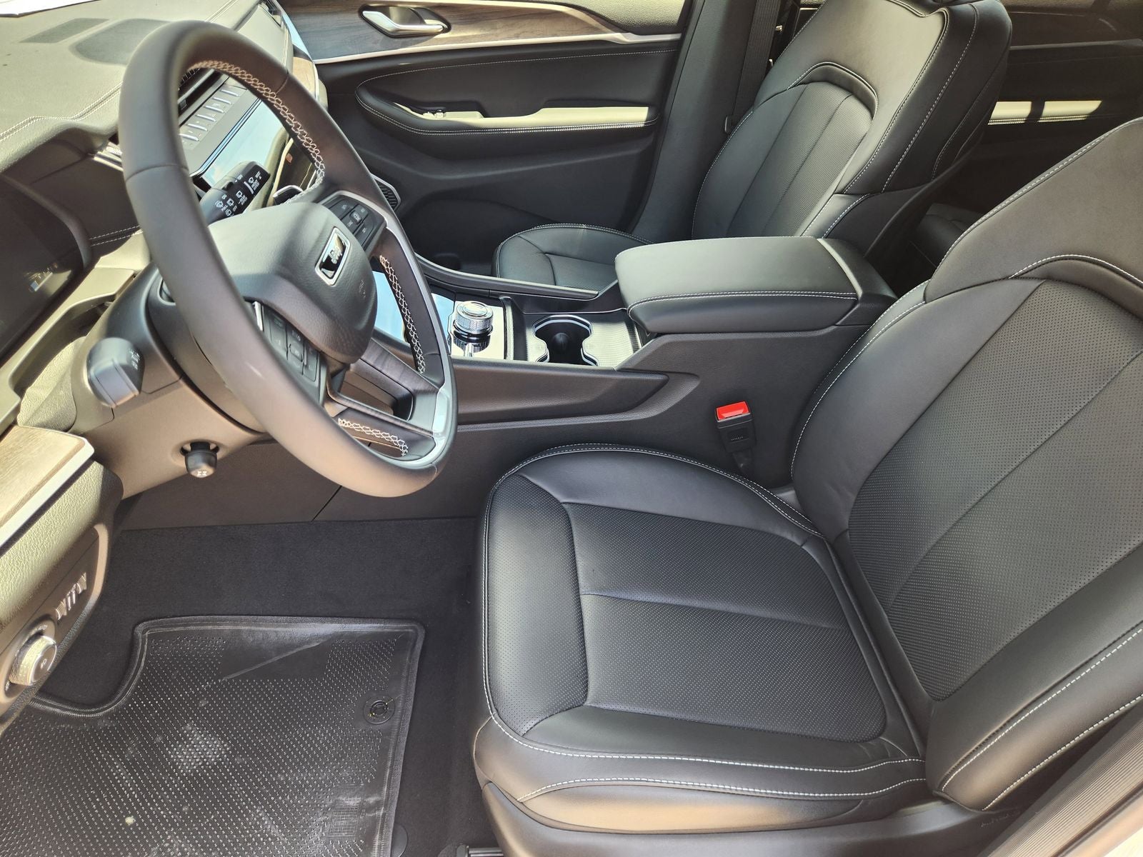 2026 Jeep Grand Cherokee GRAND CHEROKEE L LIMITED RESERVE 4X4