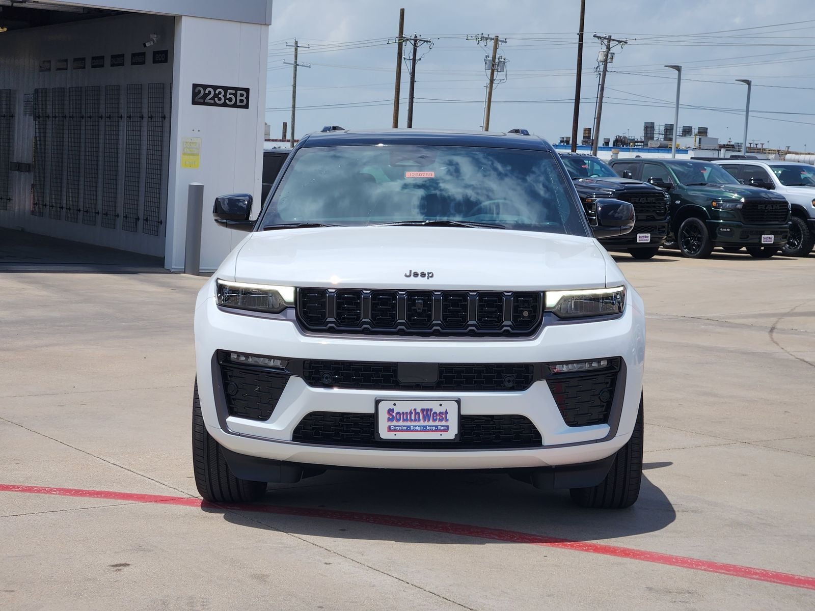 2026 Jeep Grand Cherokee GRAND CHEROKEE L SUMMIT 4X4