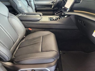 2026 Jeep Grand Wagoneer L GRAND WAGONEER L LIMITED ALTITUDE 4X4