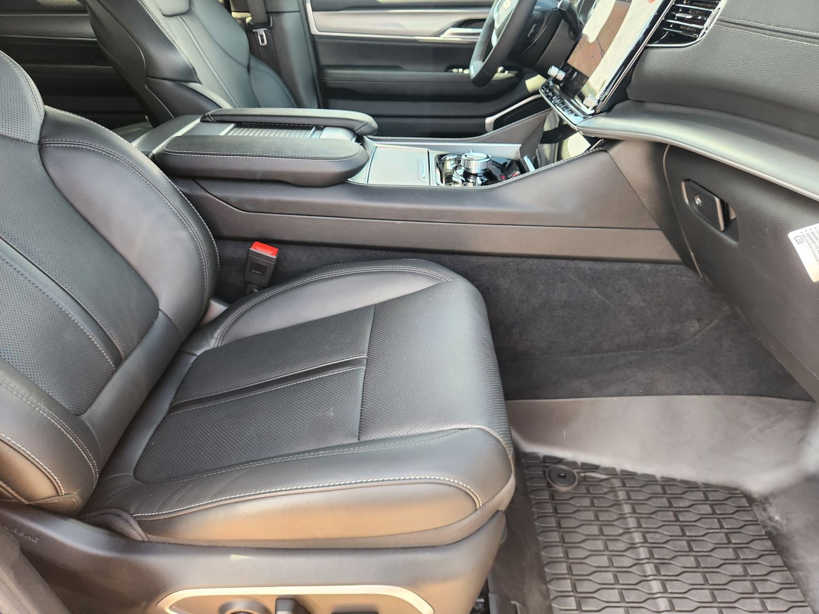 2026 Jeep Grand Wagoneer GRAND WAGONEER UPLAND 4X4