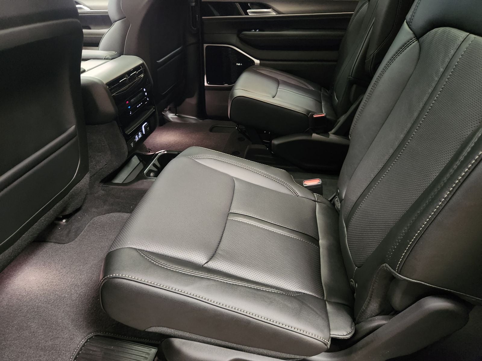 2026 Jeep Grand Wagoneer GRAND WAGONEER LIMITED RESERVE 4X4