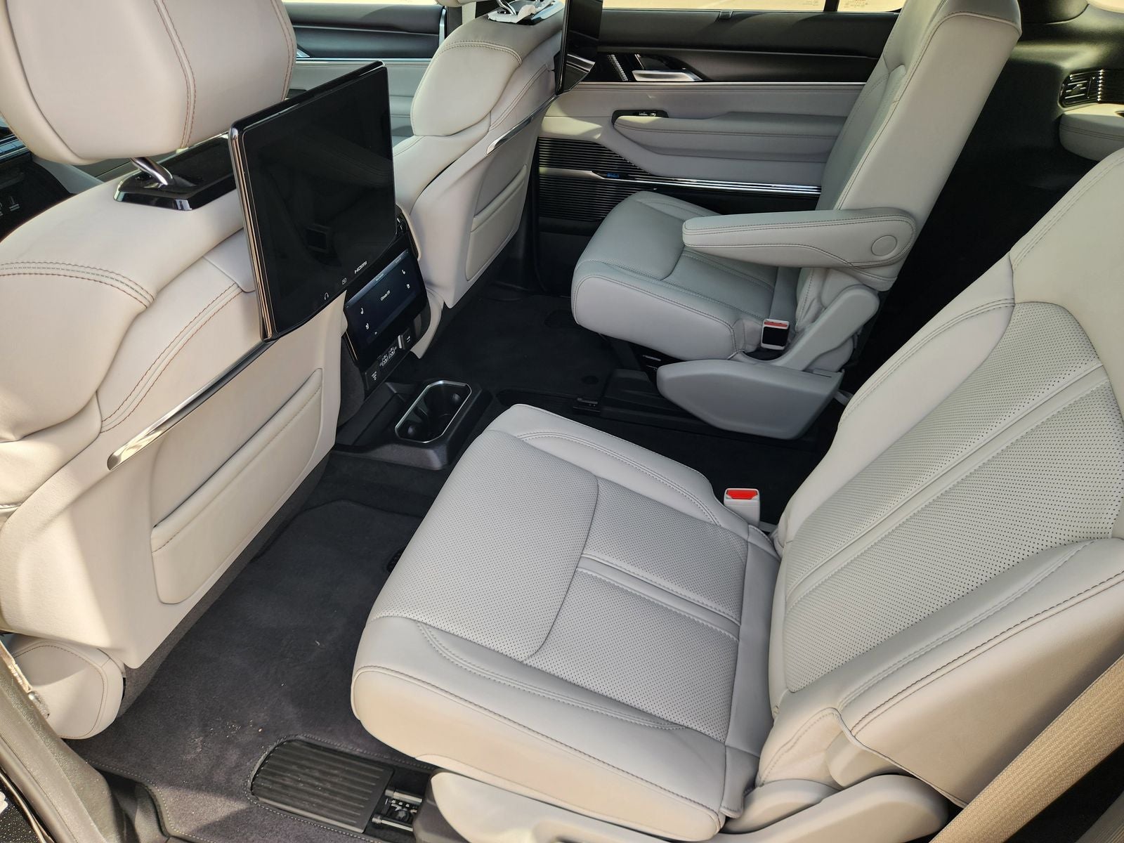 2026 Jeep Grand Wagoneer GRAND WAGONEER SUMMIT OBSIDIAN 4X4