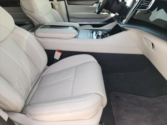 2026 Jeep Grand Wagoneer GRAND WAGONEER SUMMIT OBSIDIAN 4X4