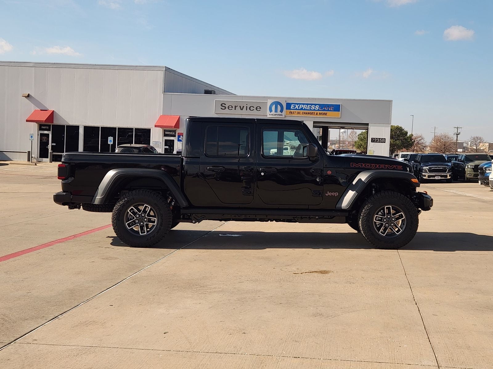 2026 Jeep Gladiator GLADIATOR MOJAVE 4X4