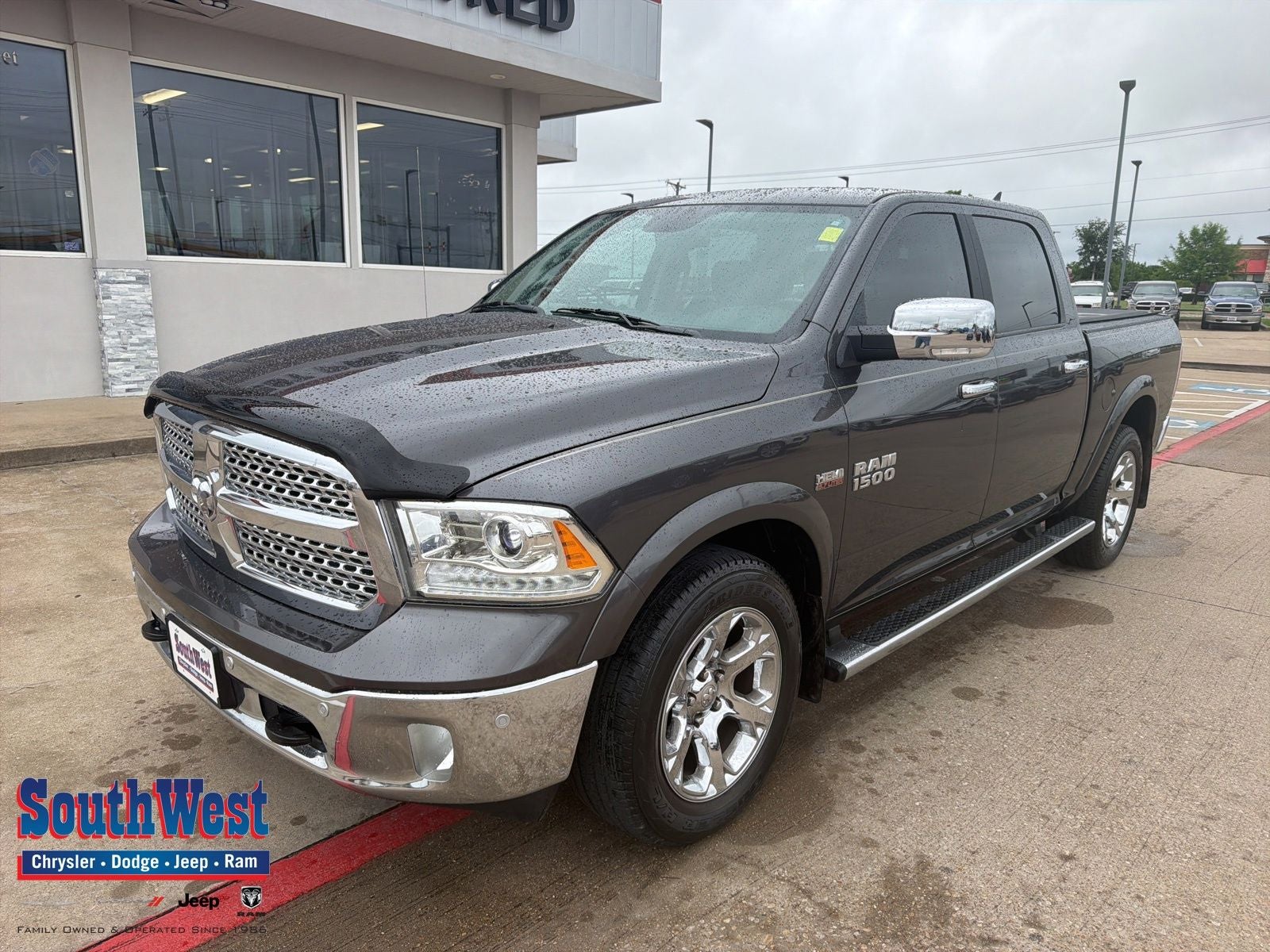 2017 RAM Ram 1500 Laramie Crew Cab 4x4 5'7' Box
