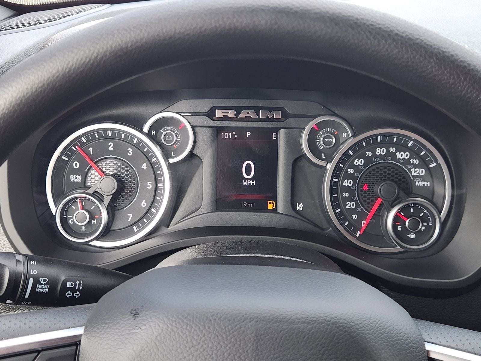 2026 RAM Ram 1500 RAM 1500 LONE STAR CREW CAB 4X2 5'7' BOX