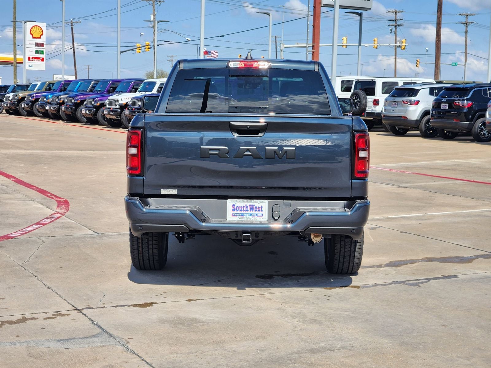 2026 RAM Ram 1500 RAM 1500 EXPRESS CREW CAB 4X2 5'7' BOX