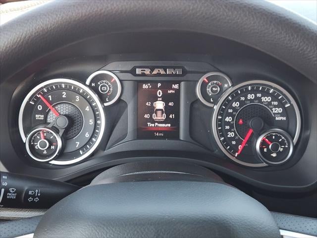 2026 RAM Ram 1500 RAM 1500 EXPRESS CREW CAB 4X2 5'7' BOX