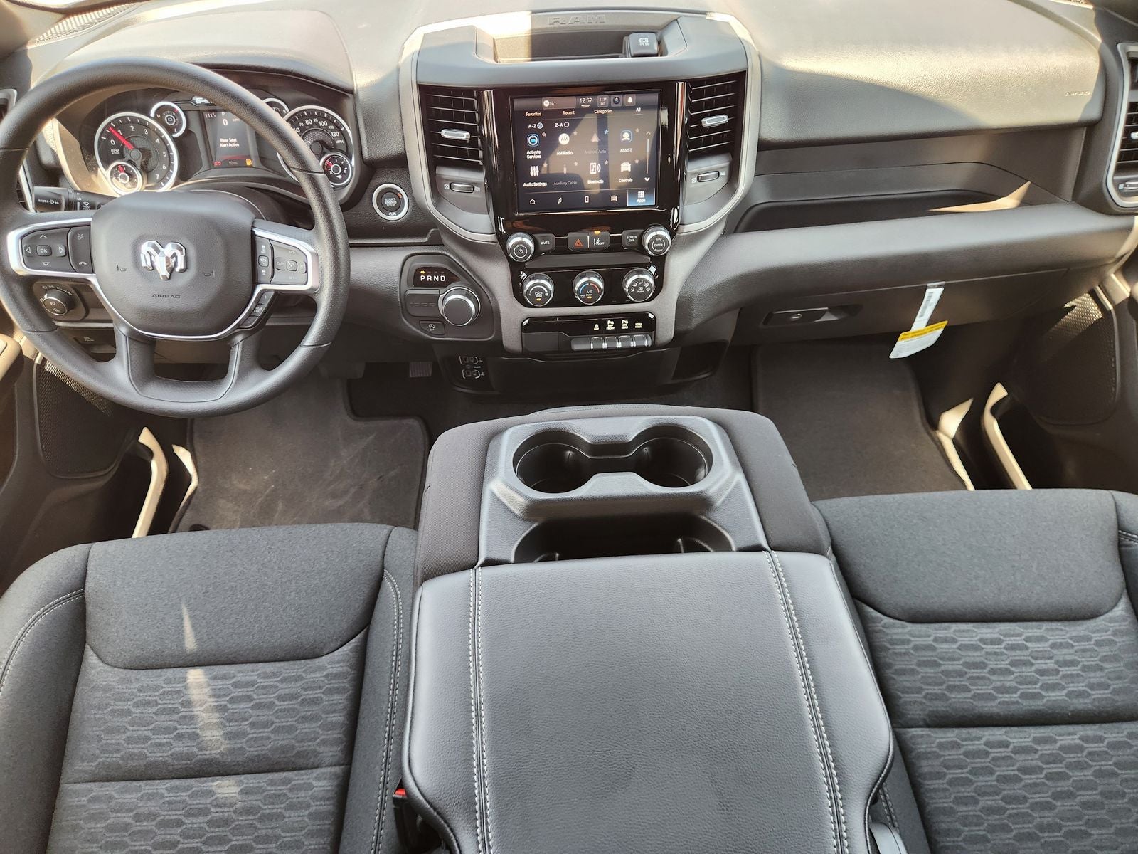2026 RAM Ram 1500 RAM 1500 EXPRESS CREW CAB 4X2 5'7' BOX
