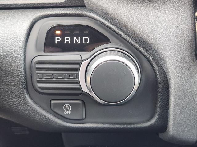 2026 RAM Ram 1500 RAM 1500 EXPRESS CREW CAB 4X2 5'7' BOX