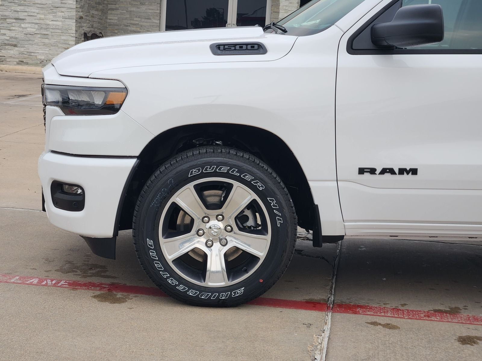 2026 RAM Ram 1500 RAM 1500 EXPRESS CREW CAB 4X2 5'7' BOX