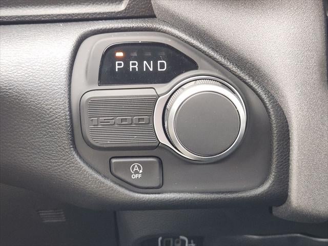 2026 RAM Ram 1500 RAM 1500 EXPRESS CREW CAB 4X2 5'7' BOX