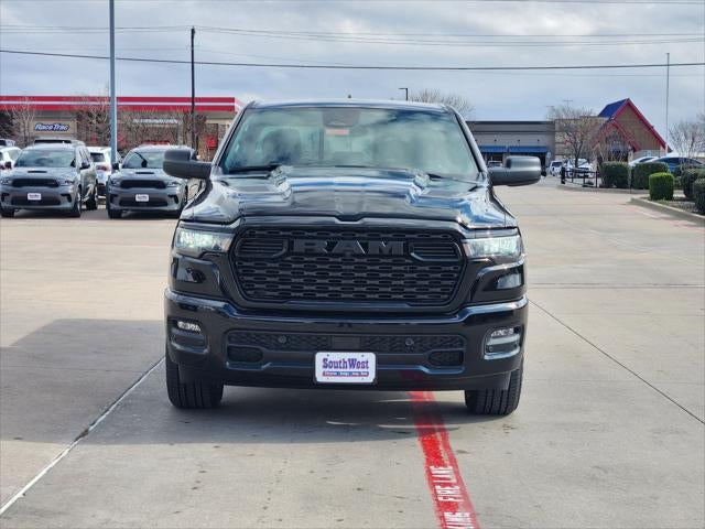 2026 RAM Ram 1500 RAM 1500 EXPRESS QUAD CAB 4X4 6'4' BOX