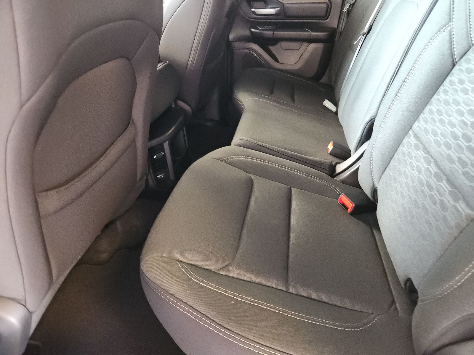 2026 RAM Ram 1500 RAM 1500 EXPRESS QUAD CAB 4X2 6'4' BOX
