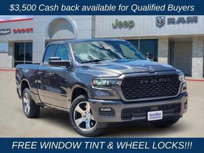 2026 RAM Ram 1500 RAM 1500 EXPRESS QUAD CAB 4X2 6'4' BOX