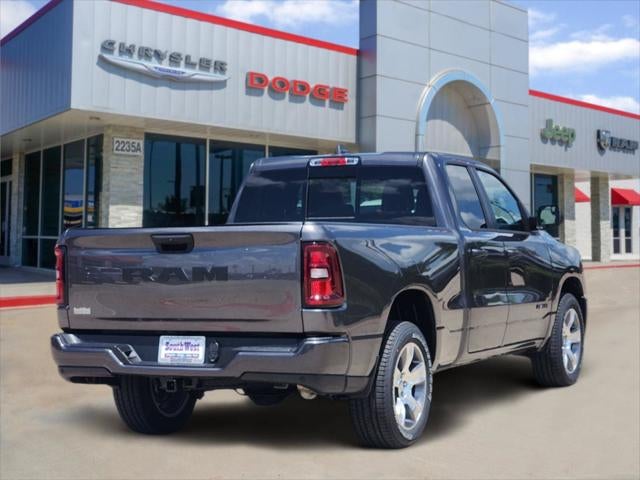 2026 RAM Ram 1500 RAM 1500 EXPRESS QUAD CAB 4X2 6'4' BOX