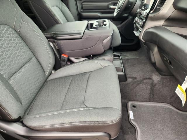 2026 RAM Ram 1500 RAM 1500 EXPRESS QUAD CAB 4X2 6'4' BOX
