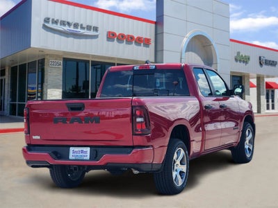 2026 RAM Ram 1500 RAM 1500 EXPRESS QUAD CAB 4X2 6'4' BOX