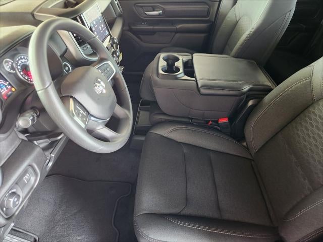 2026 RAM Ram 1500 RAM 1500 EXPRESS QUAD CAB 4X2 6'4' BOX