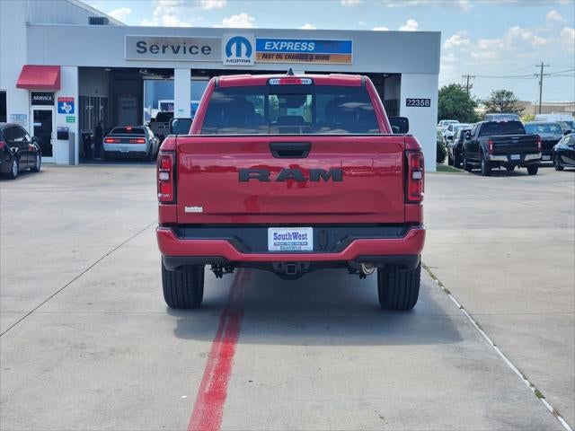 2026 RAM Ram 1500 RAM 1500 EXPRESS QUAD CAB 4X2 6'4' BOX