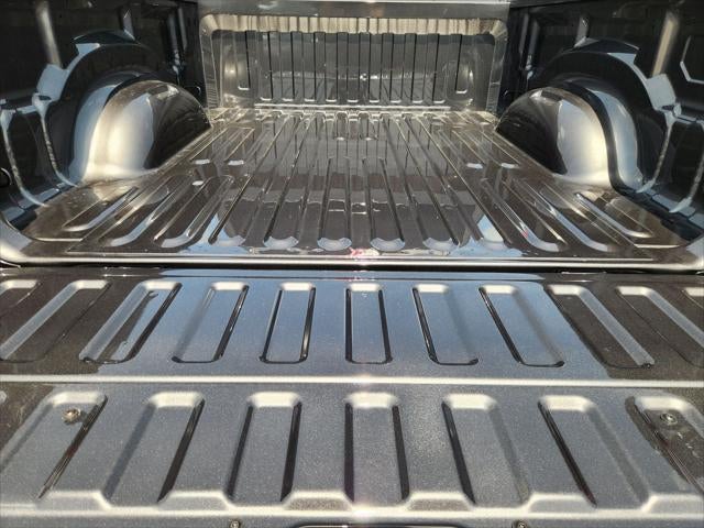2026 RAM Ram 1500 RAM 1500 EXPRESS QUAD CAB 4X2 6'4' BOX
