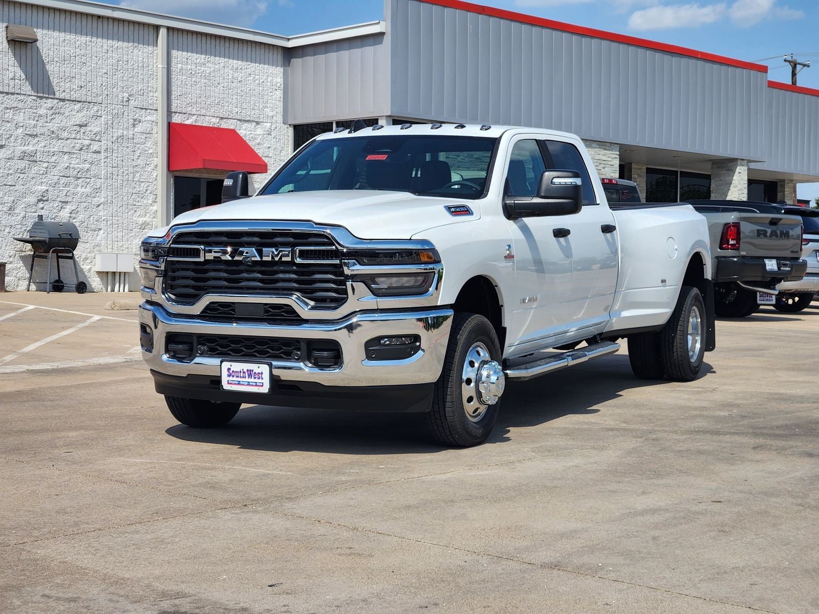 2026 RAM Ram 1500 RAM 1500 LONE STAR CREW CAB 4X4 5'7' BOX