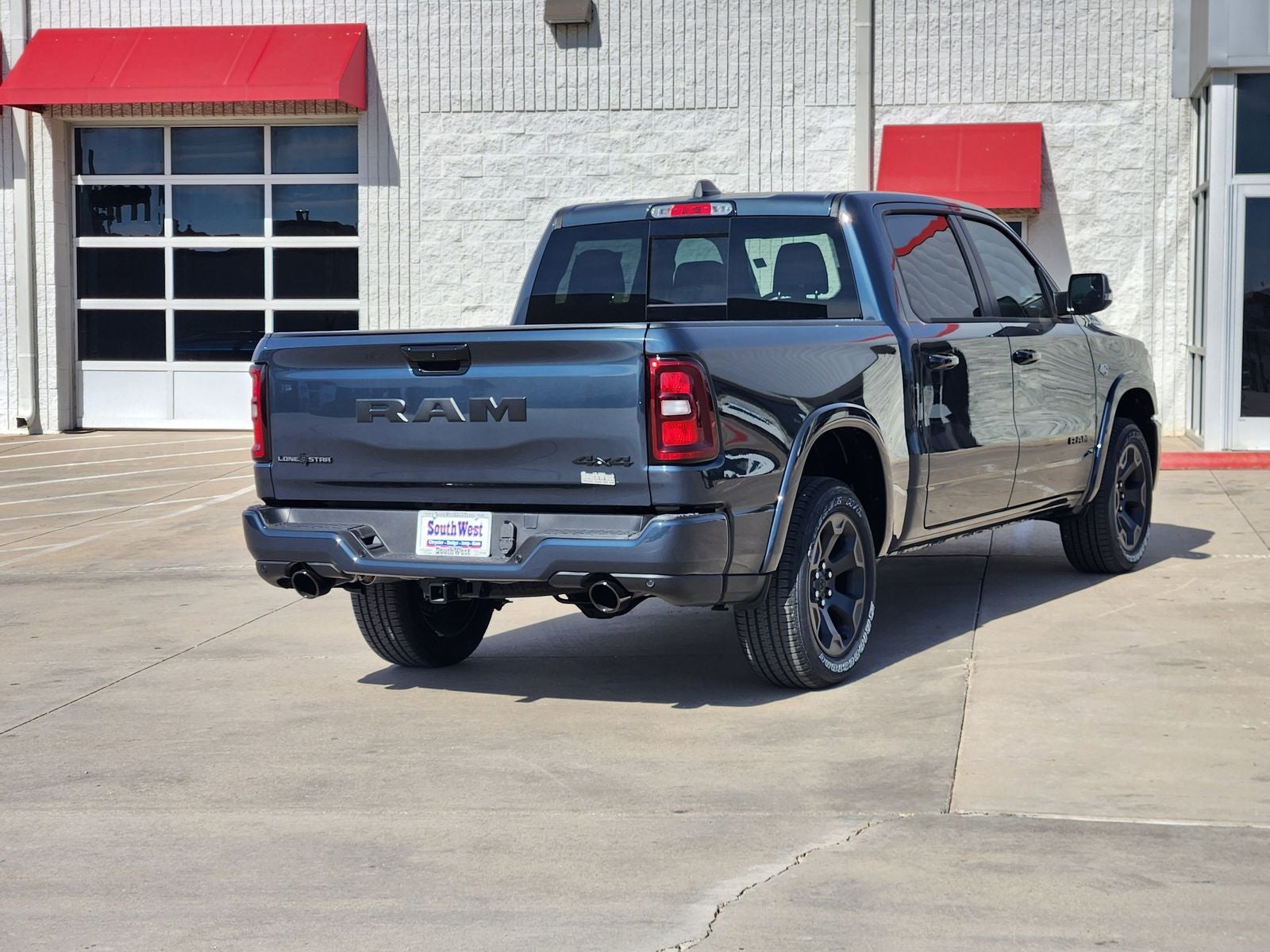 2026 RAM Ram 1500 RAM 1500 LONE STAR CREW CAB 4X4 5'7' BOX