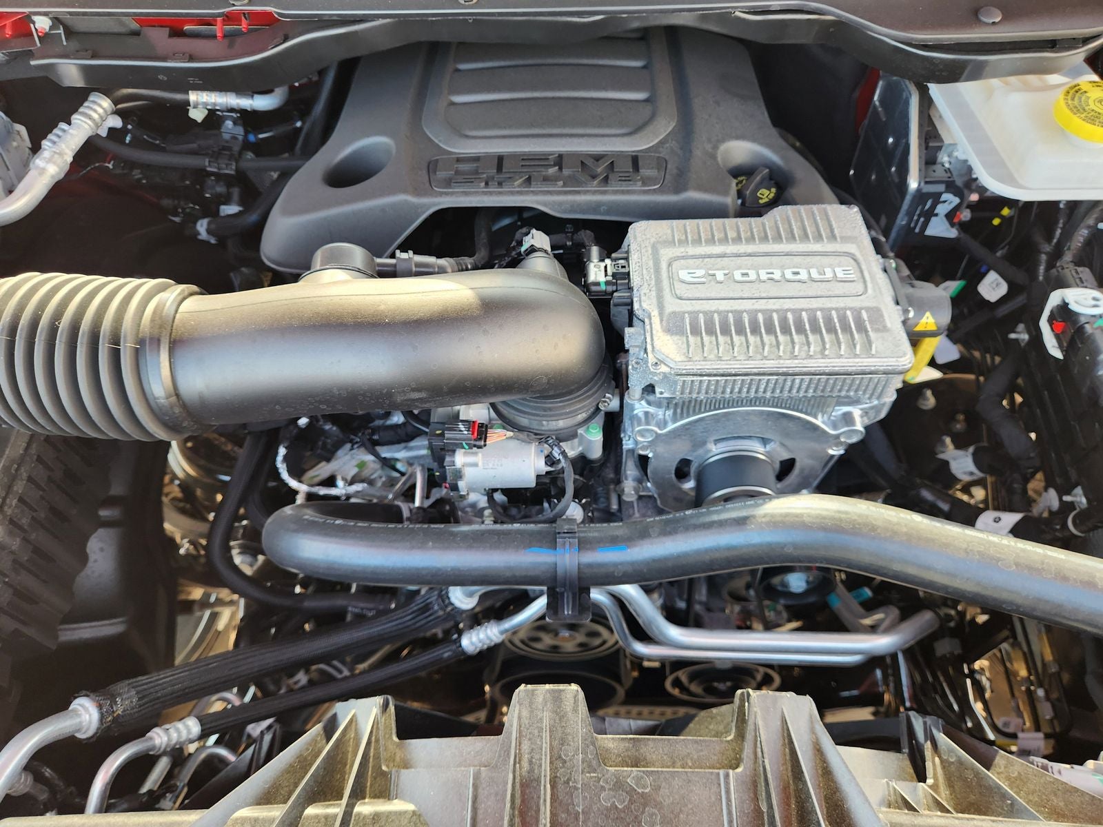 2026 RAM Ram 1500 RAM 1500 LONE STAR CREW CAB 4X4 5'7' BOX