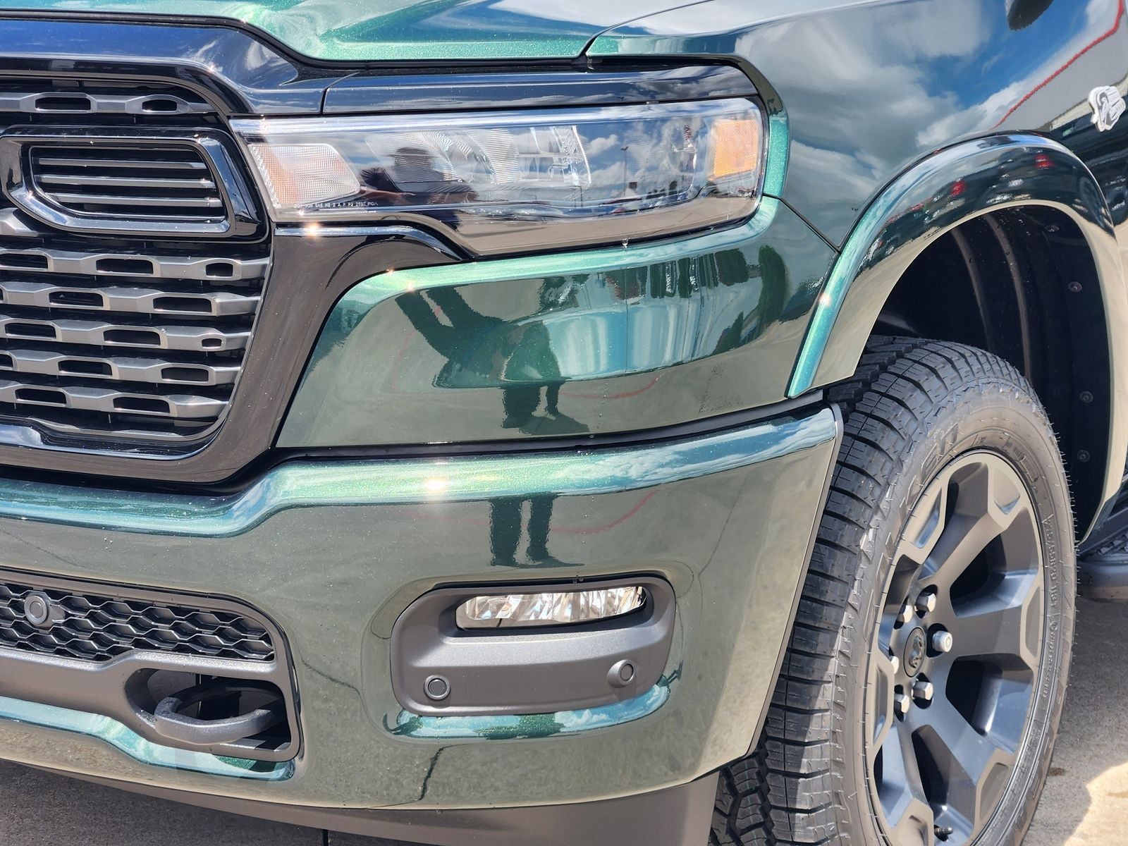 2026 RAM Ram 1500 RAM 1500 LONE STAR CREW CAB 4X4 5'7' BOX