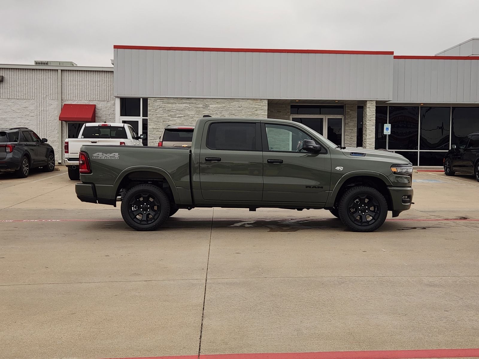 2026 RAM Ram 1500 RAM 1500 LONE STAR CREW CAB 4X4 5'7' BOX