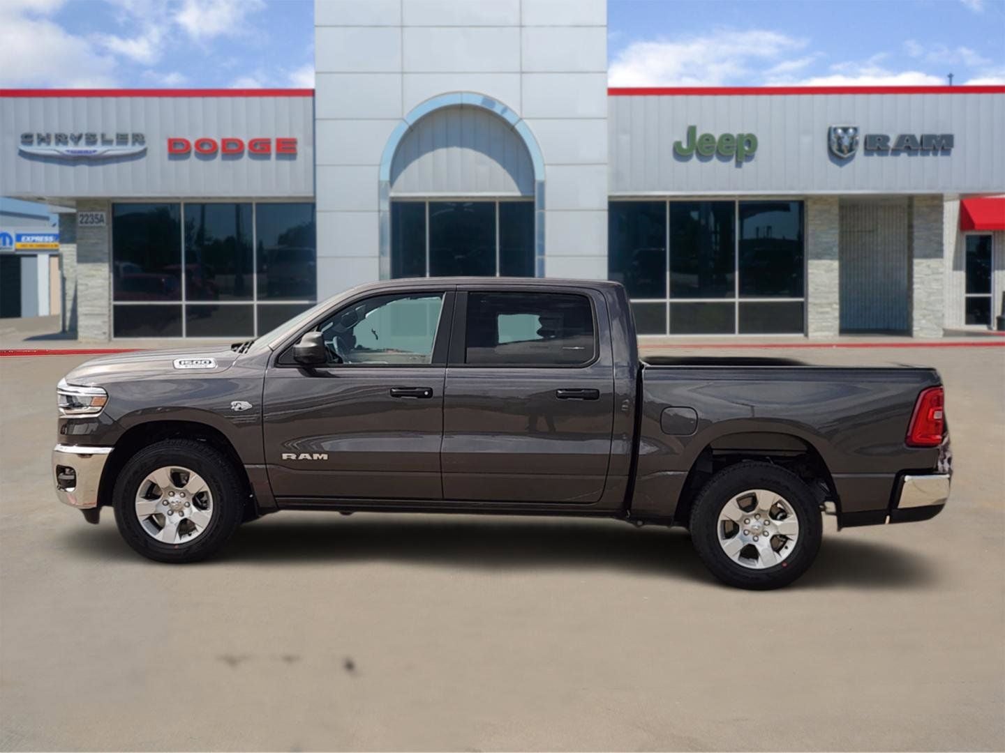 2026 RAM Ram 1500 RAM 1500 LONE STAR CREW CAB 4X4 5'7' BOX