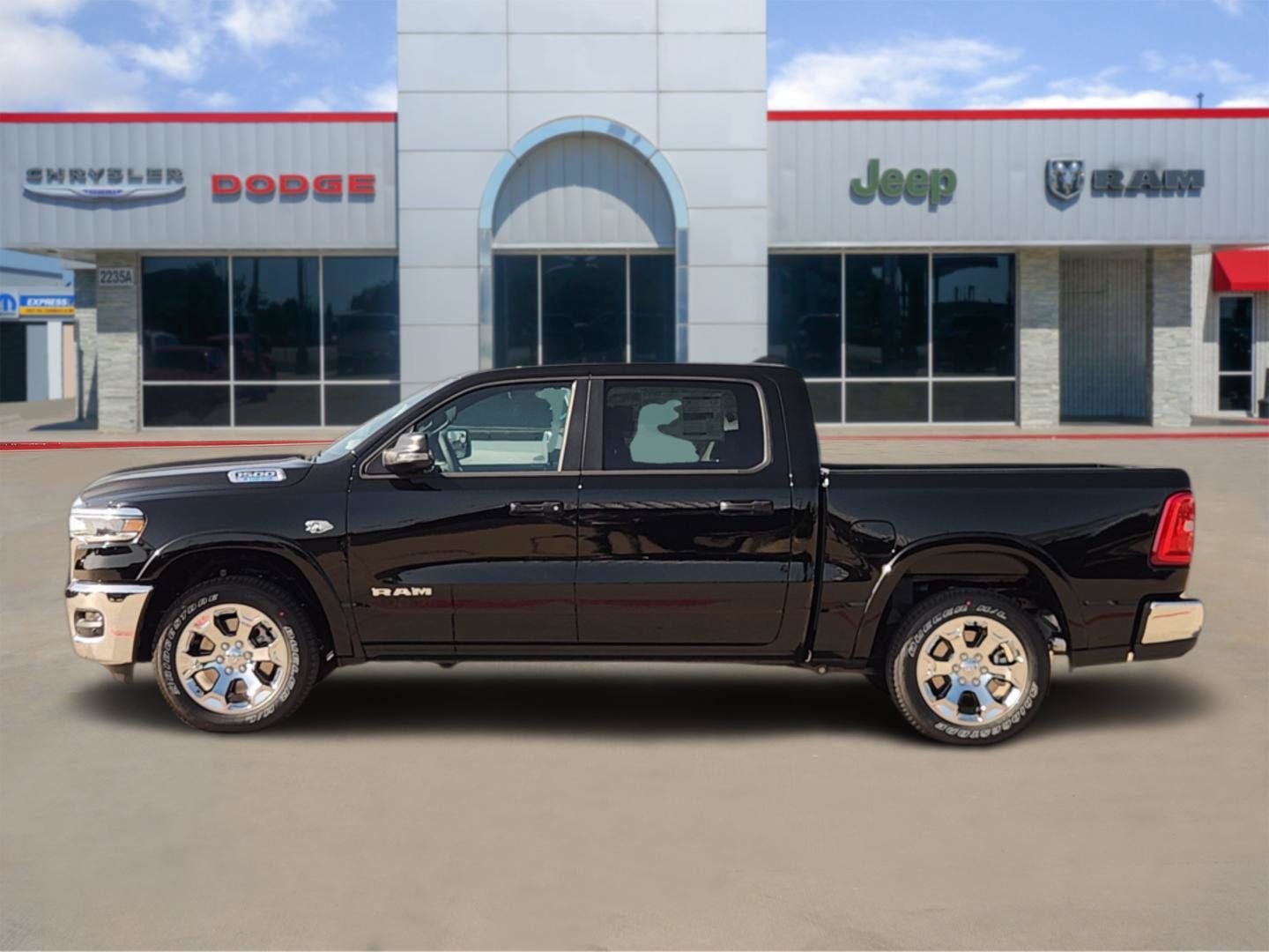 2026 RAM Ram 1500 RAM 1500 LONE STAR CREW CAB 4X4 5'7' BOX