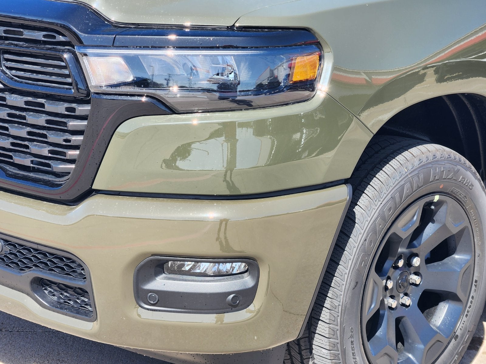 2027 RAM Ram 1500 RAM 1500 EXPRESS CREW CAB 4X4 5'7' BOX