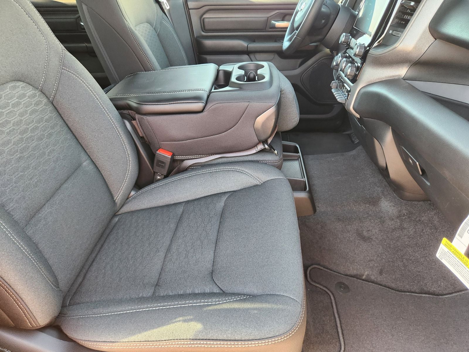 2026 RAM Ram 1500 RAM 1500 EXPRESS CREW CAB 4X4 5'7' BOX