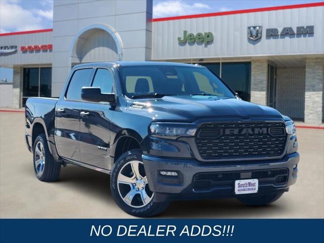 2026 RAM Ram 1500 RAM 1500 EXPRESS CREW CAB 4X4 5'7' BOX